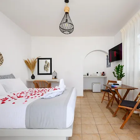 Ξενοδοχείο με διαμερίσματα Blue Heart Luxury 4*